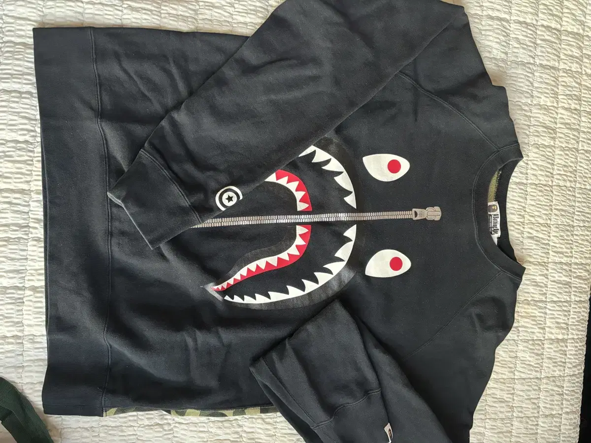 [XL]BAPE 맨투맨