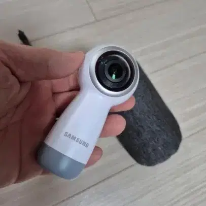 배터리 방전된 VR 360 카메라 삼성 SM-R210