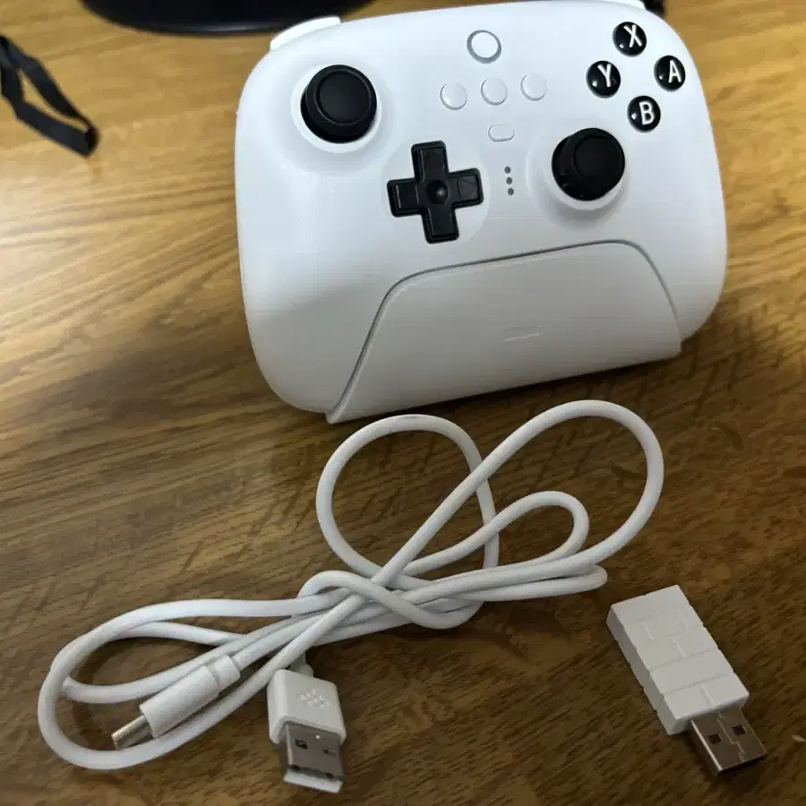 닌텐도스위치+8Bitdo+조이콘2개