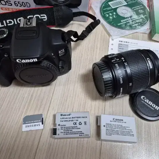 A급 캐논 카메라 EOS 650D 와 18-55 렌즈 박스세트