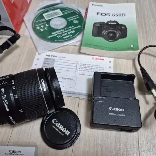 A급 캐논 카메라 EOS 650D 와 18-55 렌즈 박스세트