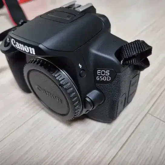 A급 캐논 카메라 EOS 650D 와 18-55 렌즈 박스세트