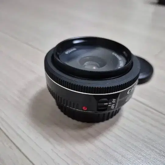 깨끗한 캐논 EF 40mm f2.8 STM 팬케익 렌즈