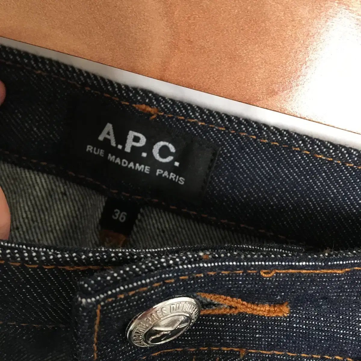 A.P.C. 아페쎄 주페 스탠다드 36