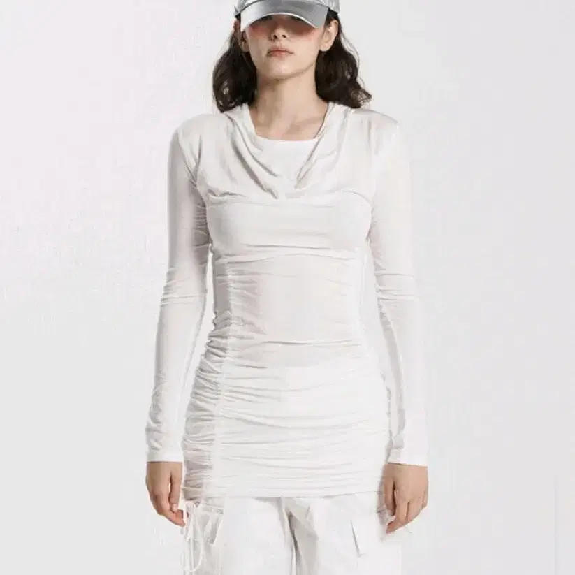 일리오 WHITE 3WAY HOODY TOP-DRESS