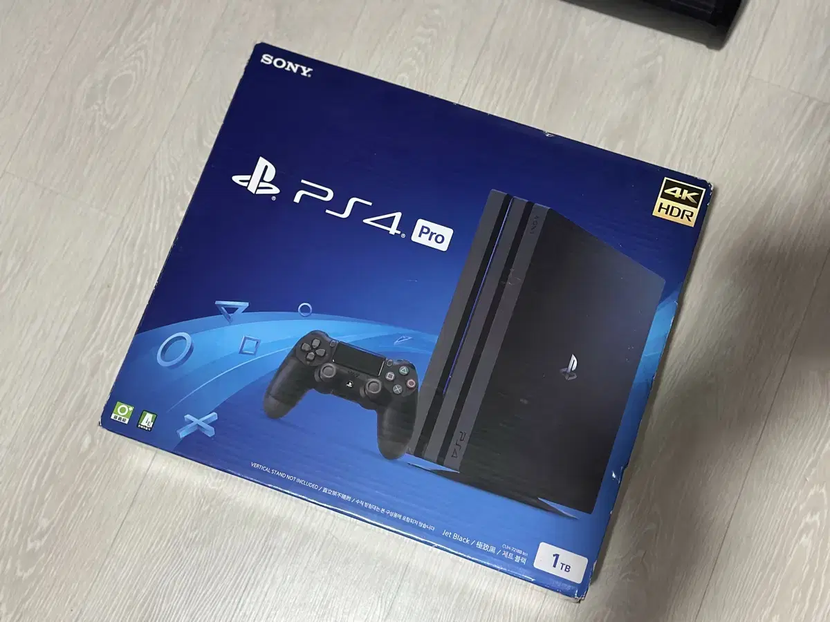 PS4 pro 플레이스테이션4 프로 판매합니다