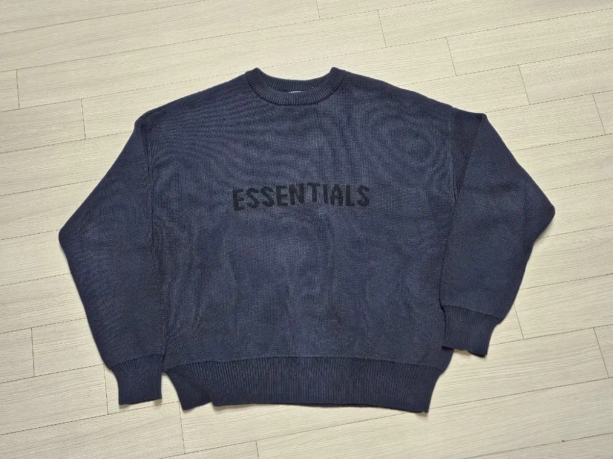 피어오브갓 에센셜  ssense 한정 D/NAVY 스웨터 크루넥