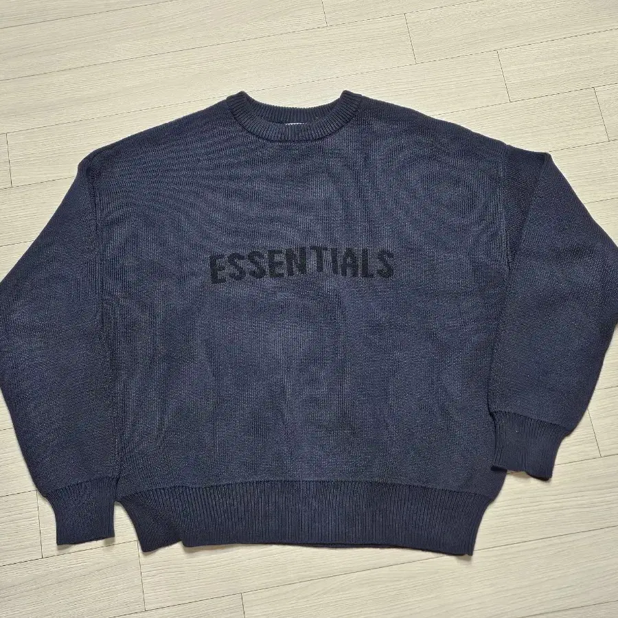 피어오브갓 에센셜  ssense 한정 D/NAVY 스웨터 크루넥