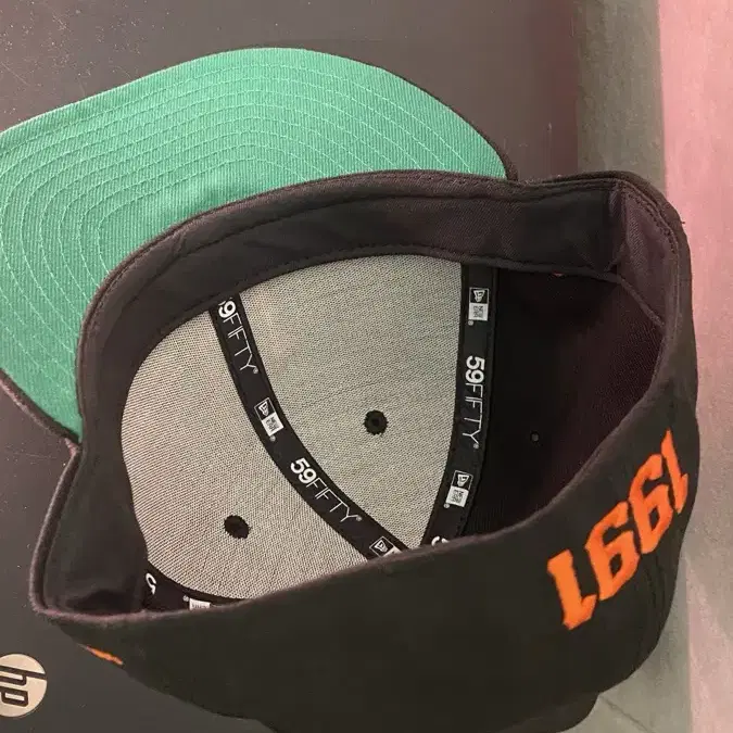 뉴에라 모자 7 1/2 Larry June fitted cap