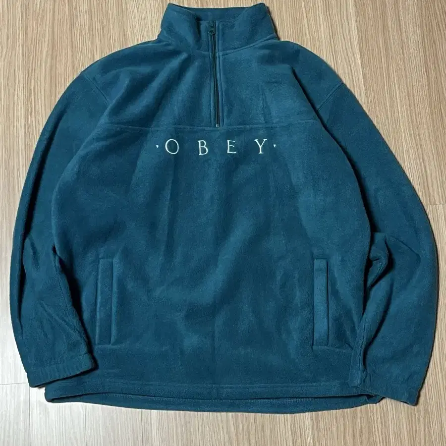 Obey 후리스