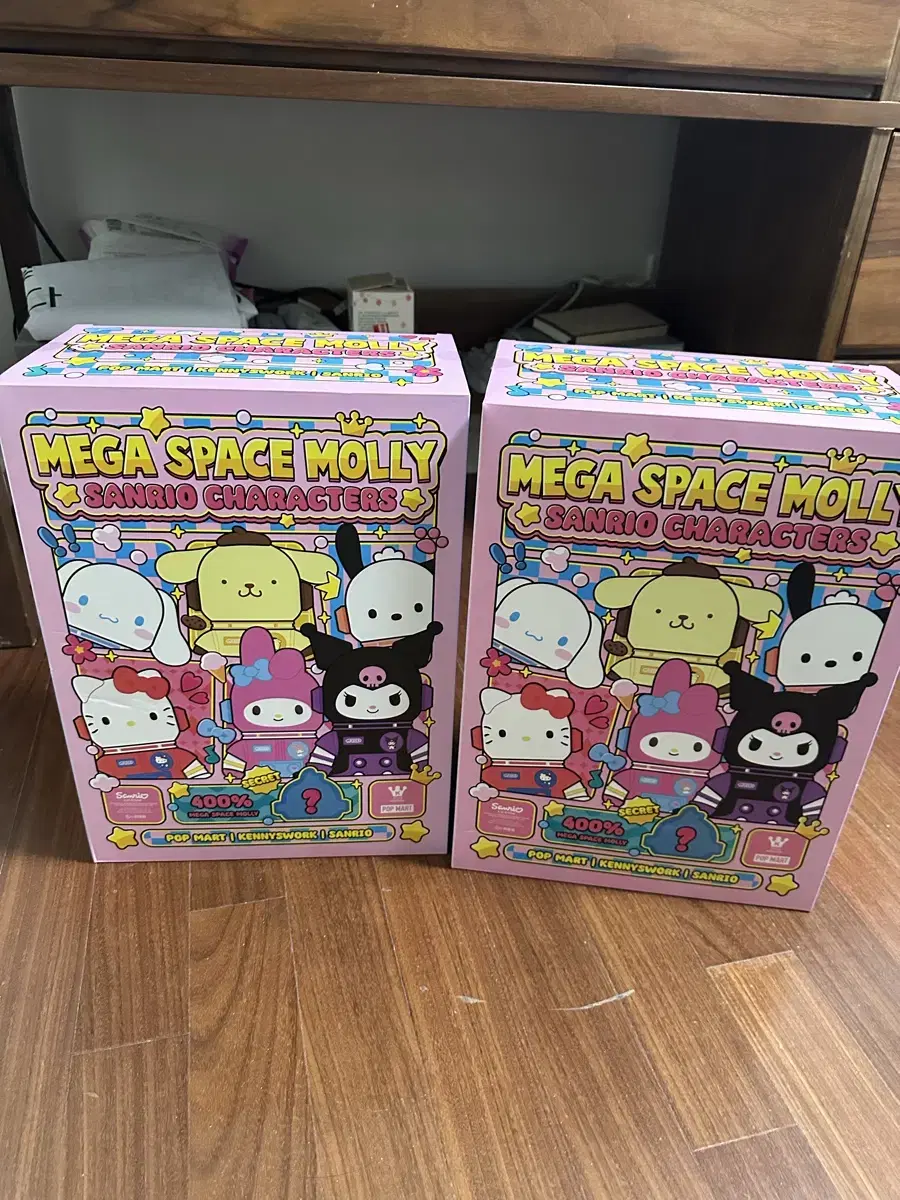 Pop Mart Mega Space Molly San Rio (Cinnamon Roll, Kuromi)