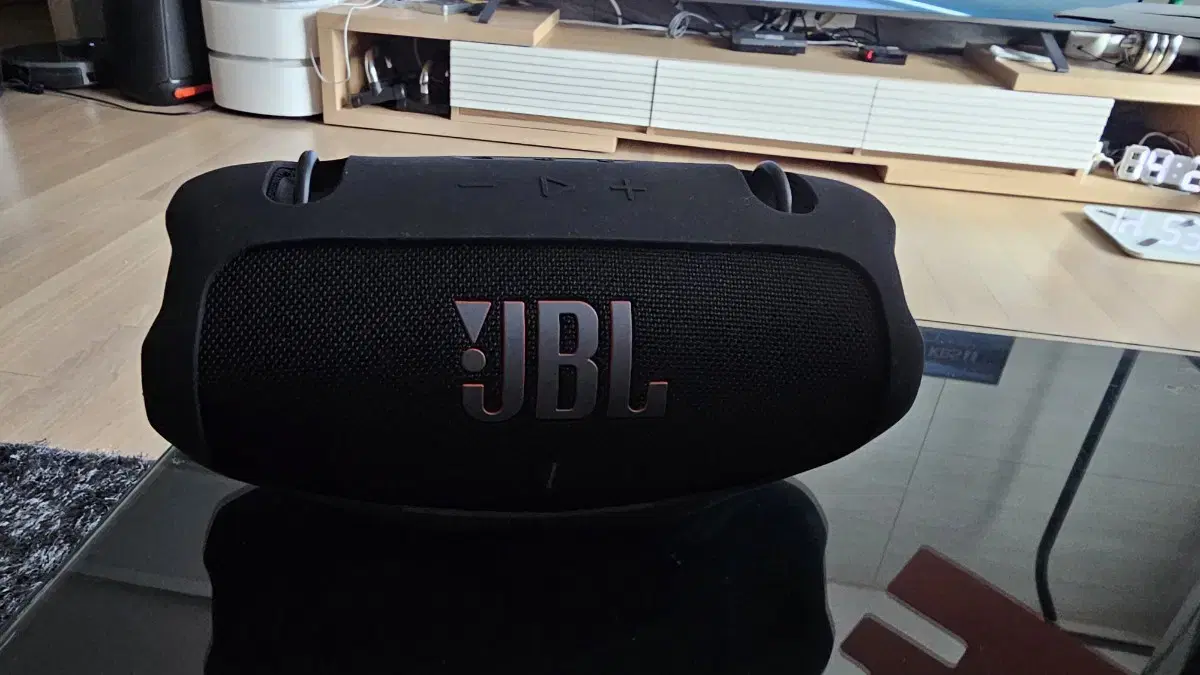 JBL 익스트림4 블루투스 스피커 판매합니다