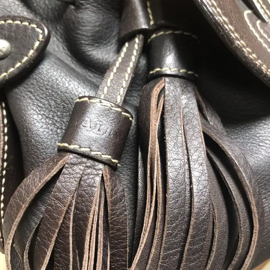 Bally brown leather flat bag 발리 핸드백 발리가방