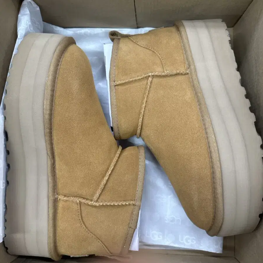 UGG 1135092-che 사이즈 6w 230