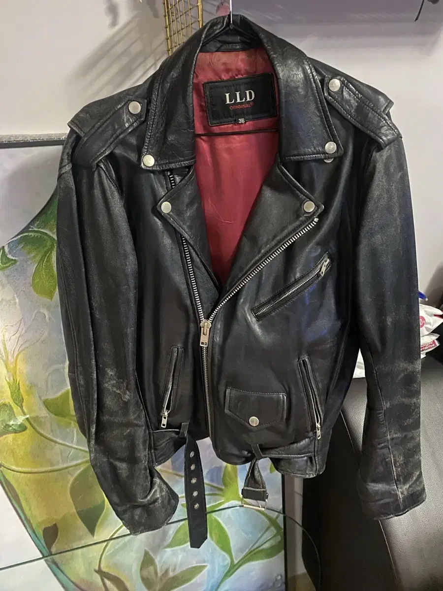 (46) Leather jacket