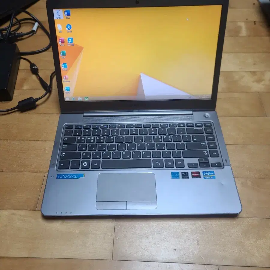 삼성 울트라북 NT531U4B 노트북 i5-2467m 램8 SSD120