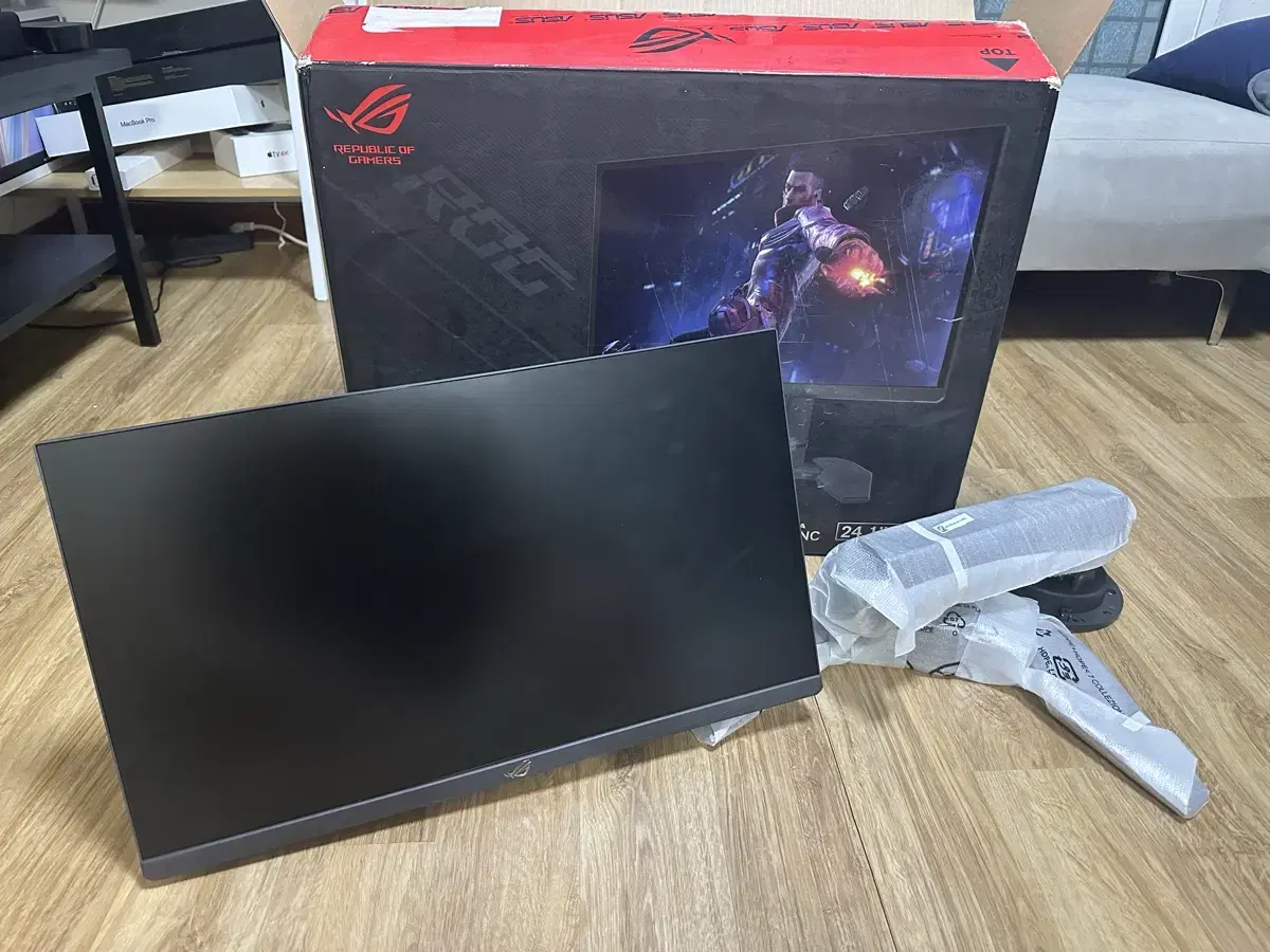 아수스 PG248QP 540hz 모니터 팔아요