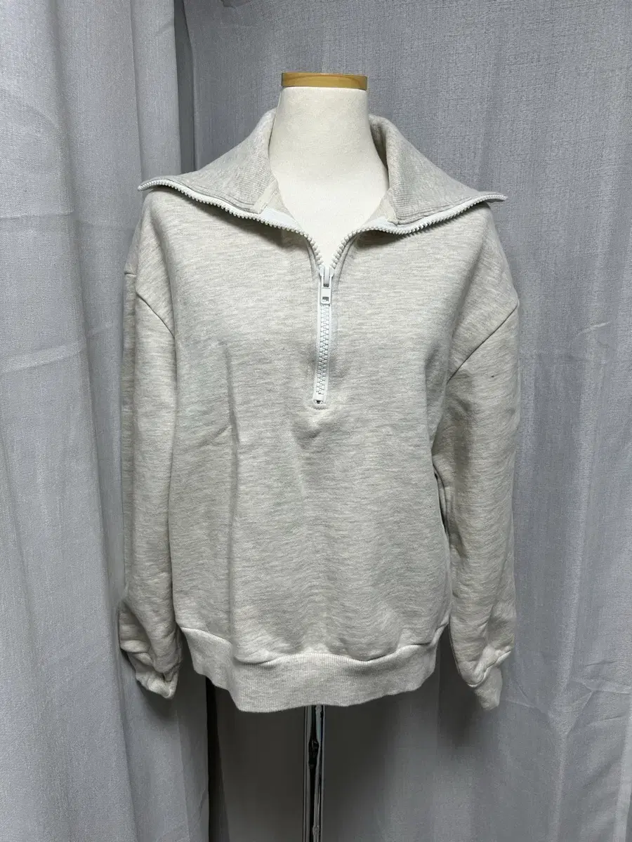 Misso Oatmeal Vahn Zip-Up Top