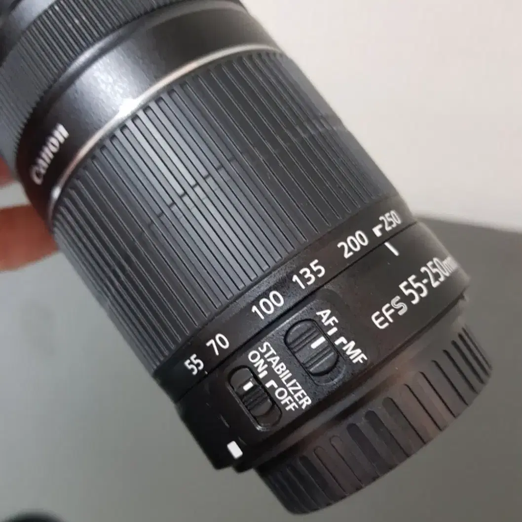 캐논EF-S 55-250mm손떨림방지 망원렌즈 판매합니다