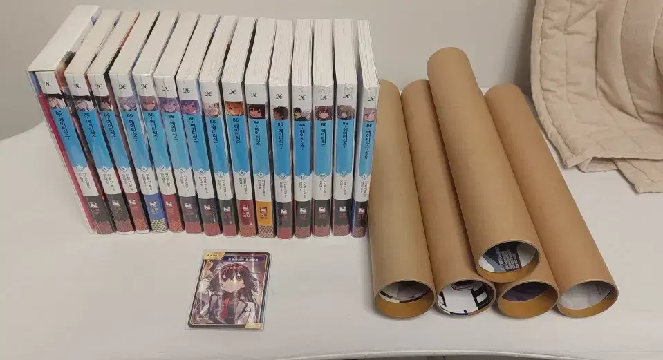 Sells Ateez Six novelizations, blu-rays, figures, and other related merchandise.