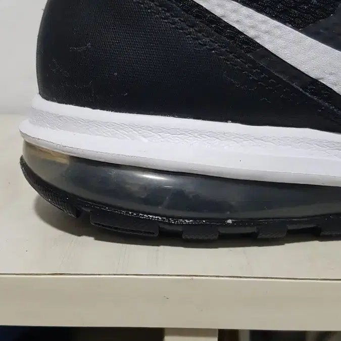 택포 270/275 정품 A급 NIKE AIR-MAX 경량 쿠션 스니커즈