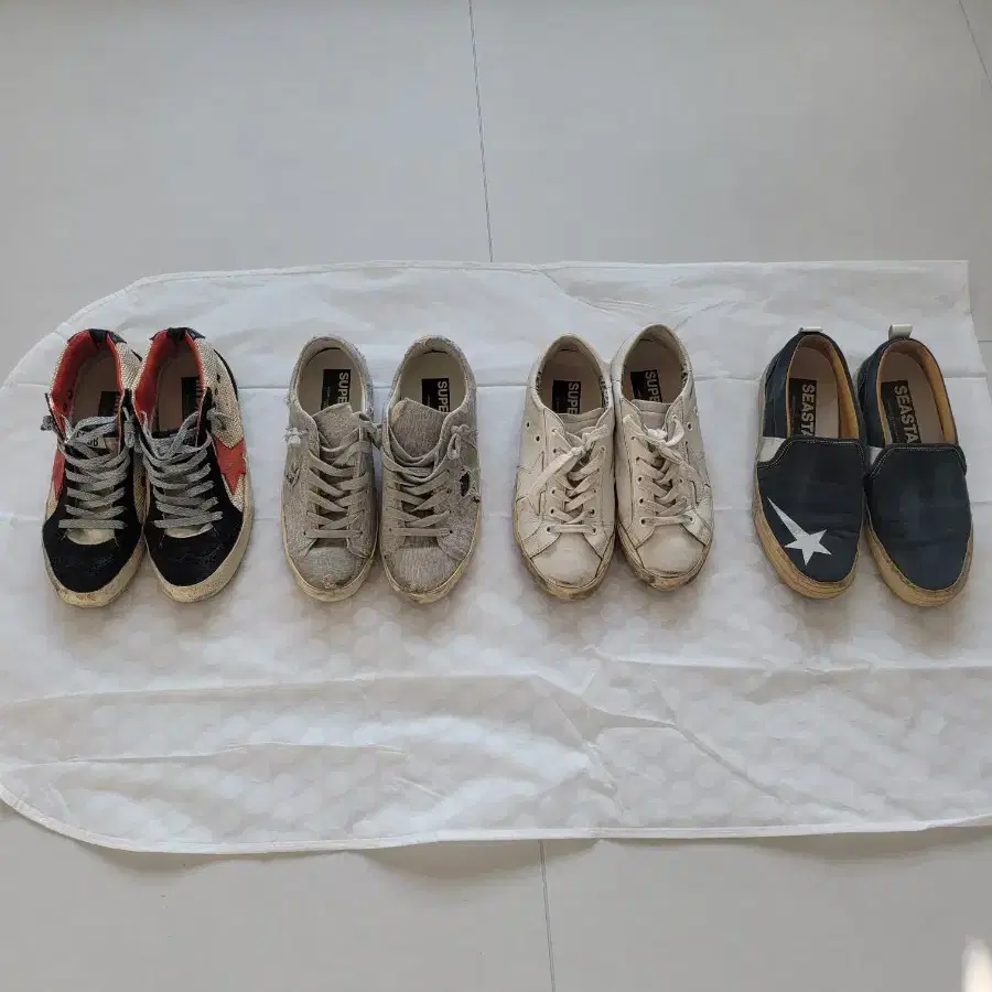 37사이즈 골든구스 GOLDENGOOSE  4켤레  판매