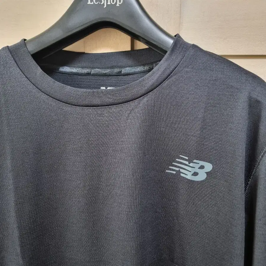 [새상품] 뉴발란스 기능성 드라이 남성 긴팔티 size S