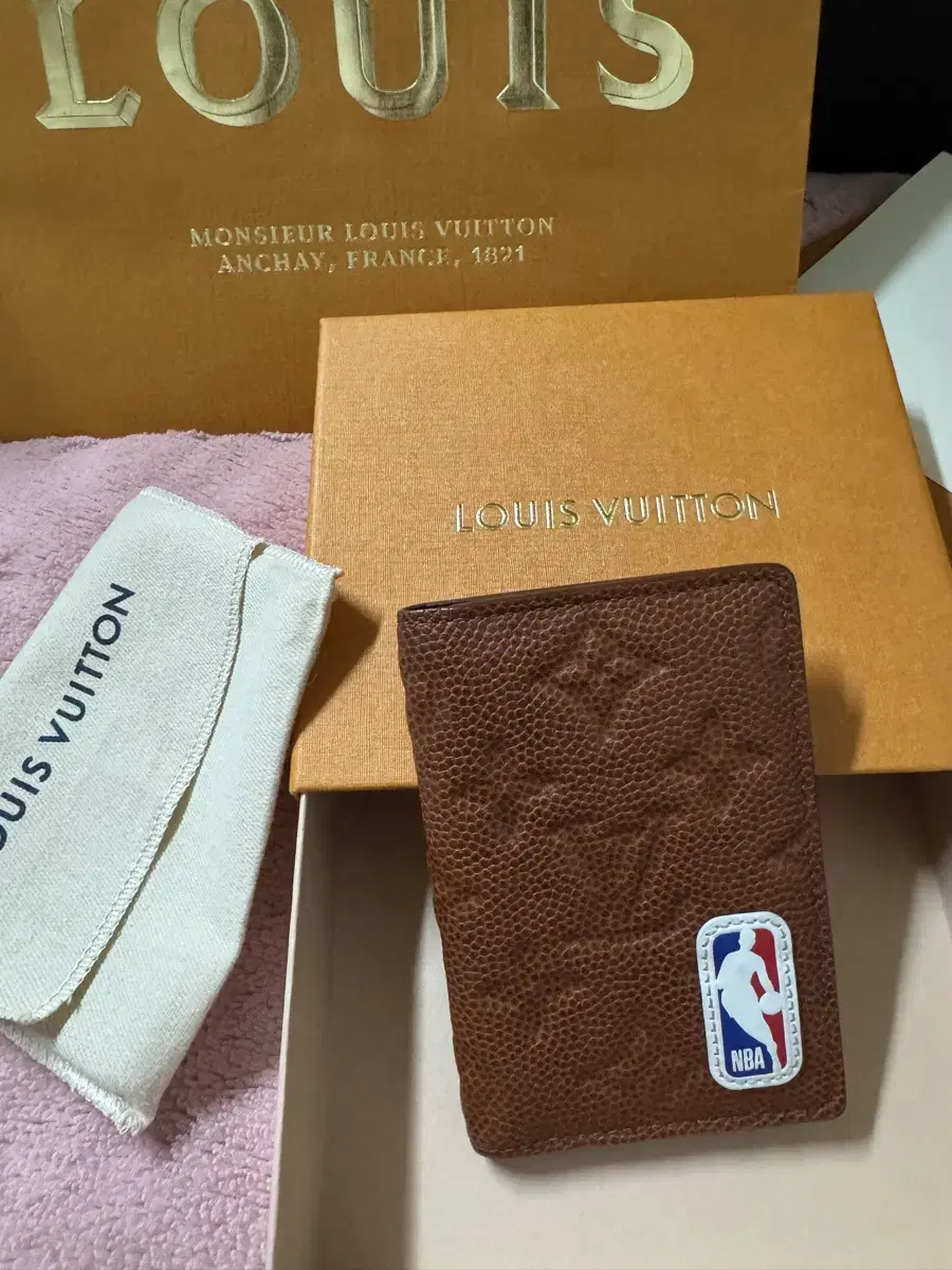 루이비통 LV x NBA 콜라보 한정판 오거나이저