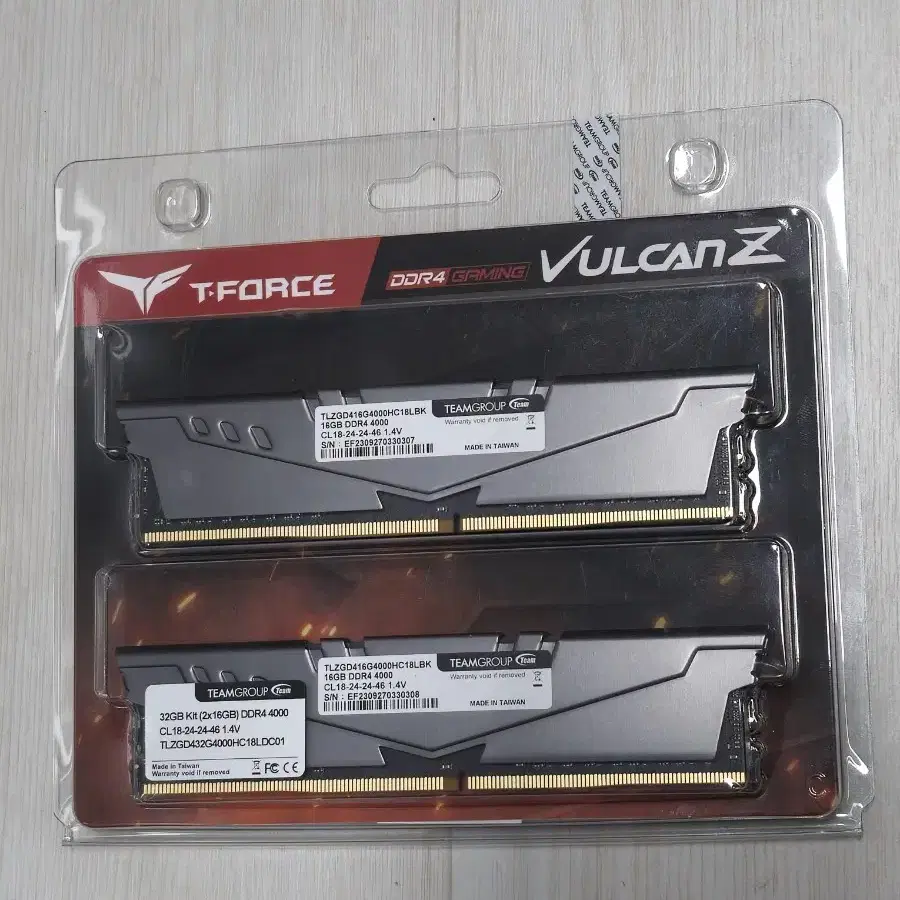 TEAMGROUP DDR4 32GB (2x16GB) 4000 CL18