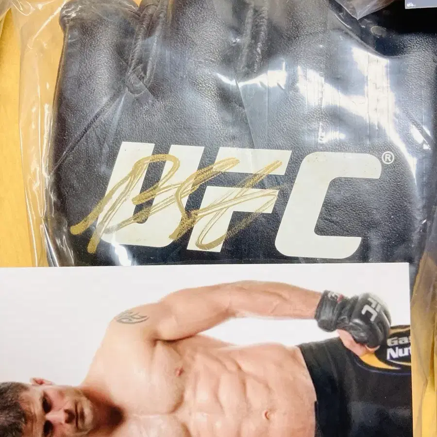 Ufc공인 글러브 선수 싸인 미인증