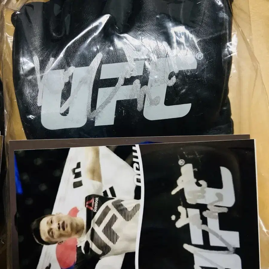 Ufc공인 글러브 선수 싸인 미인증