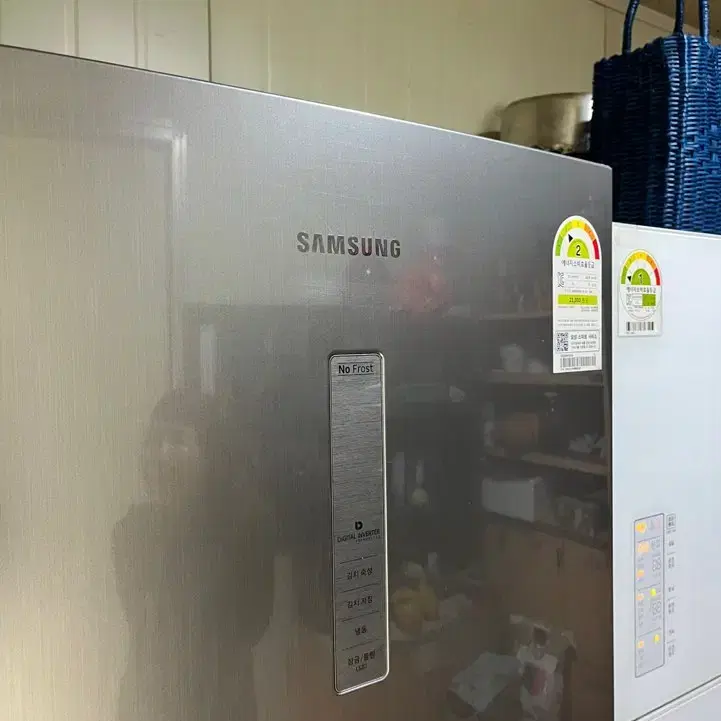 8대전중고김치냉장고 삼성 김치냉장고 판매합니다 ~ RQ28M6102S8