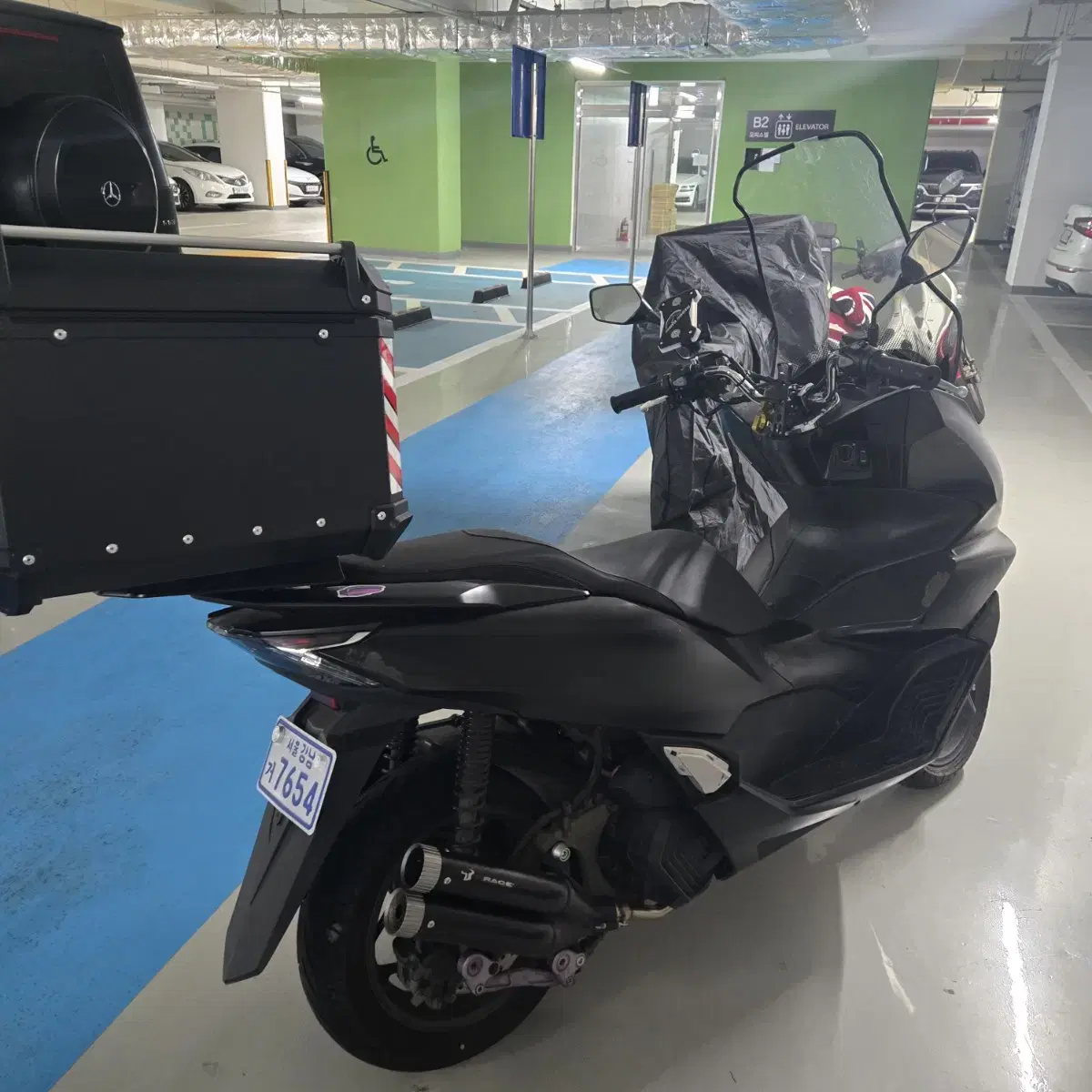 pcx125 21년식 배달 풀세팅 팝니다