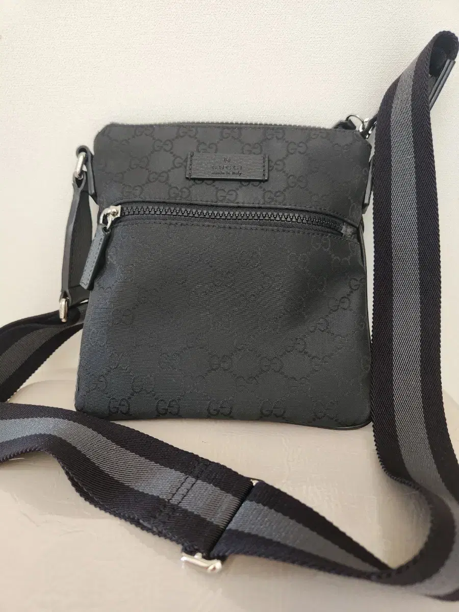 Gucci Shoulder Bag