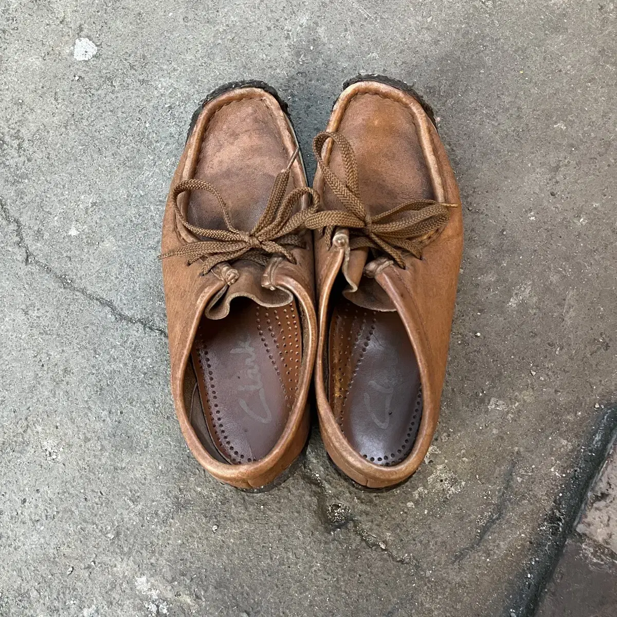 Clarks 클락스 로퍼 (235)