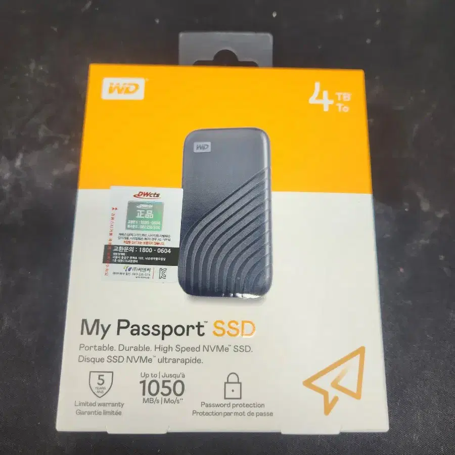 WD MY PASSPORT SSD 4TB SSD 외장하드 판매합니다