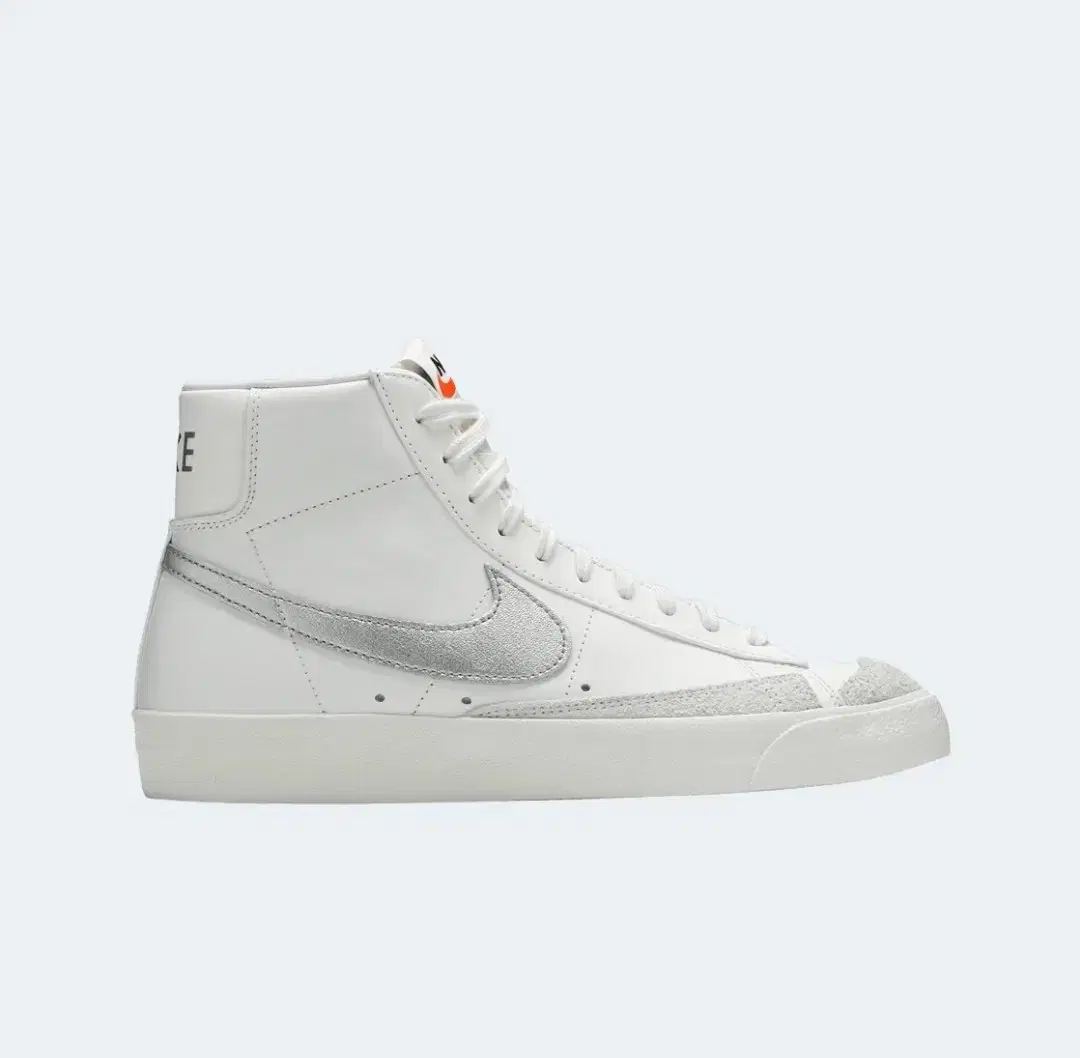 (Free Shipping)Nike Women's Blazer 77 Vintage Summit White Silver