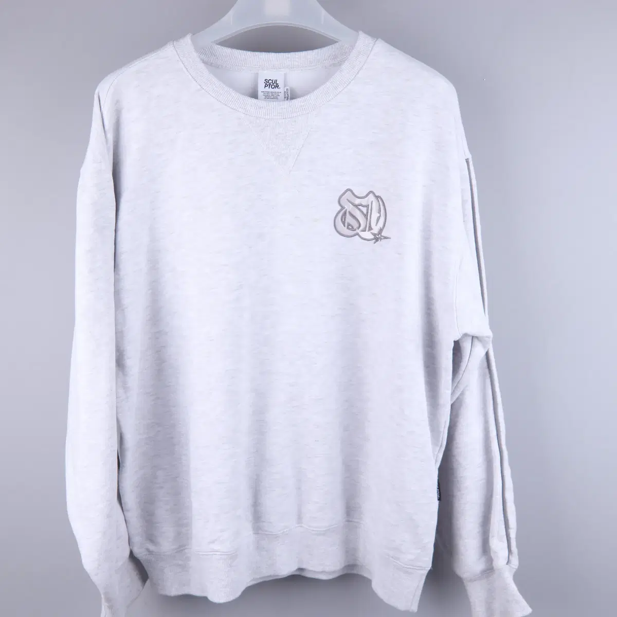 스컬프터 Monogram Satin Applique 맨투맨 (M)