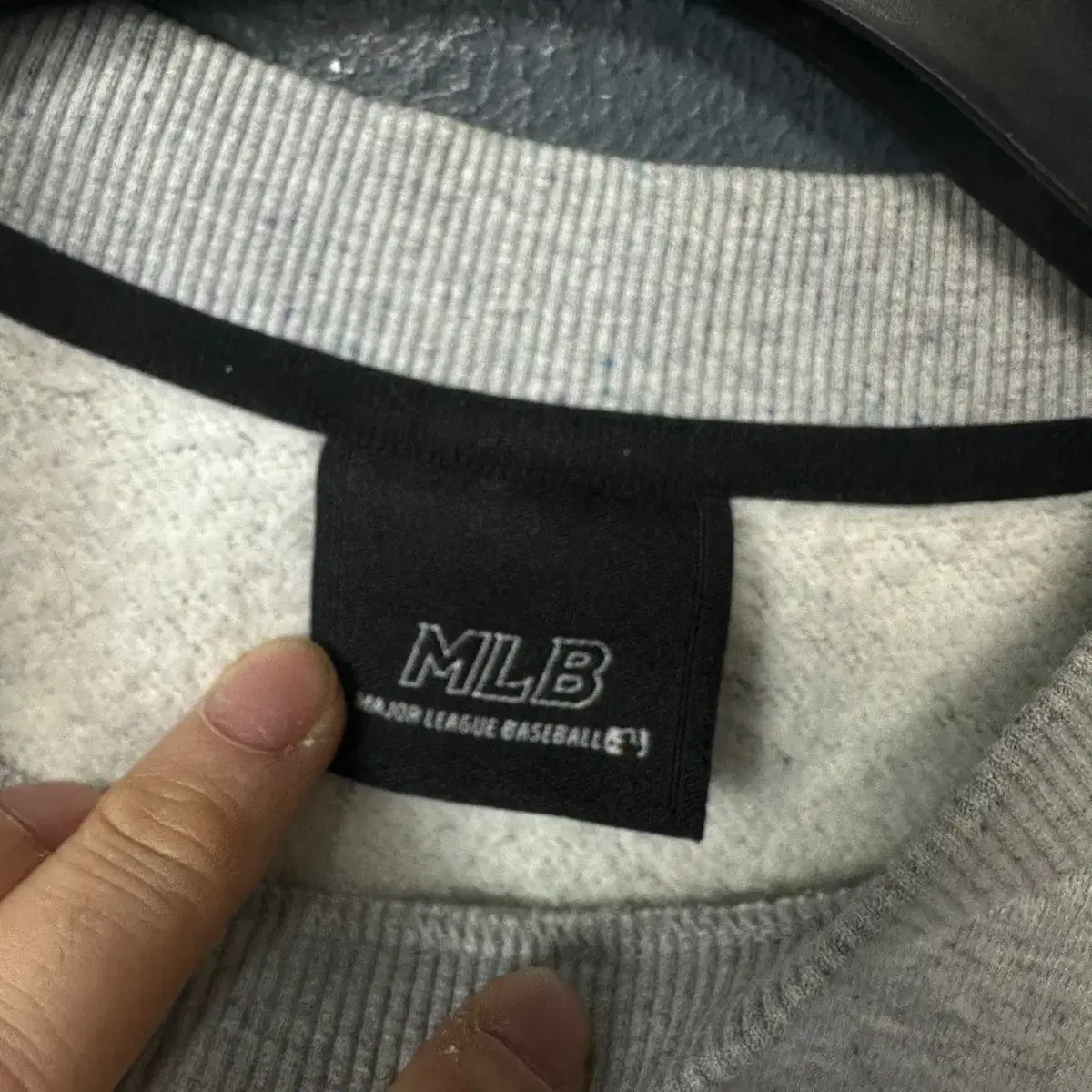 90 MLB 엠엘비 여성 그레이 뉴욕양키즈 패치 맨투맨