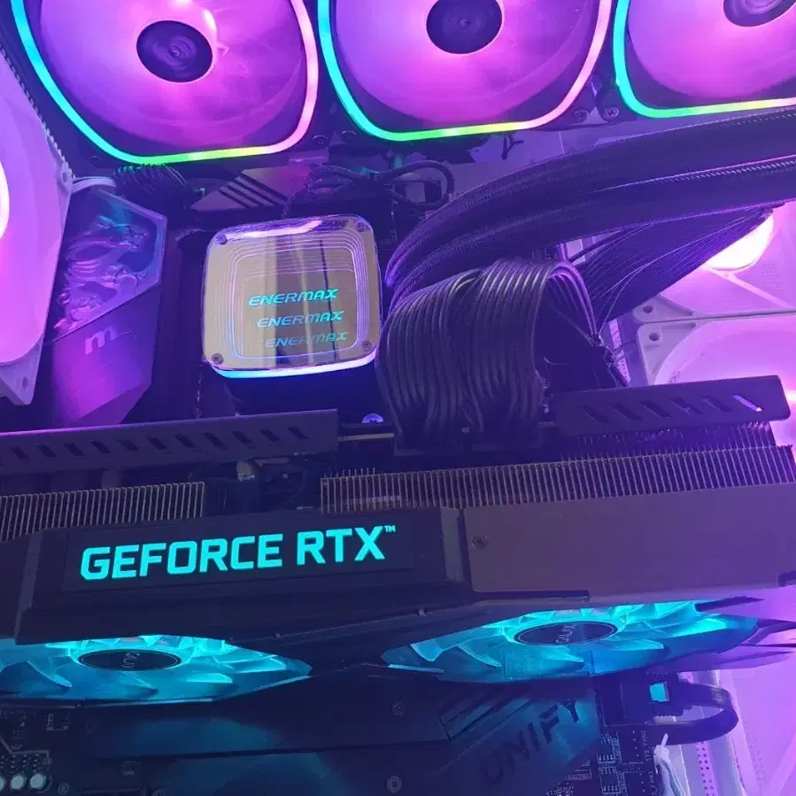 라이젠9 5900X 수냉 64G RTX3070TI 어항케이스 본체