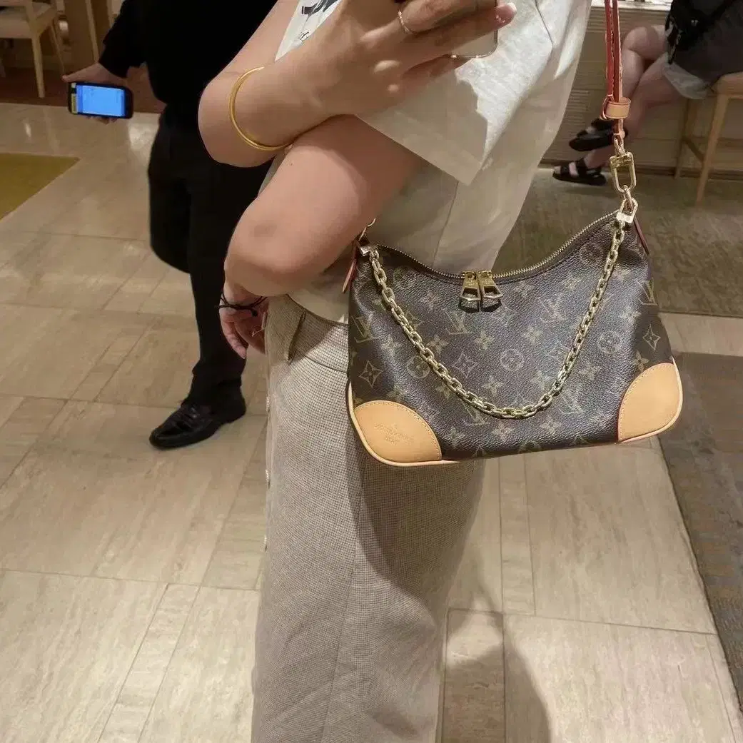 이비통 Louis Vuitton 숄더백