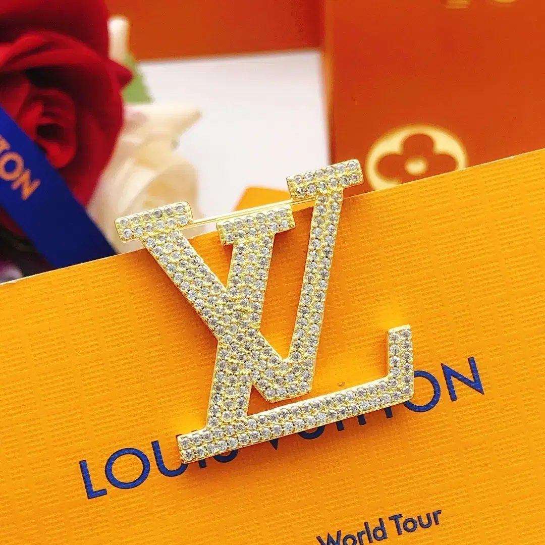 루이비통 Louis Vuitton 브로치