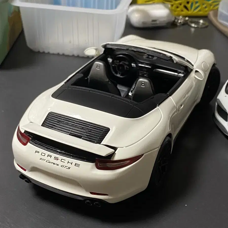 1:18 슈코 911 (991) 카브리올레 가격인하