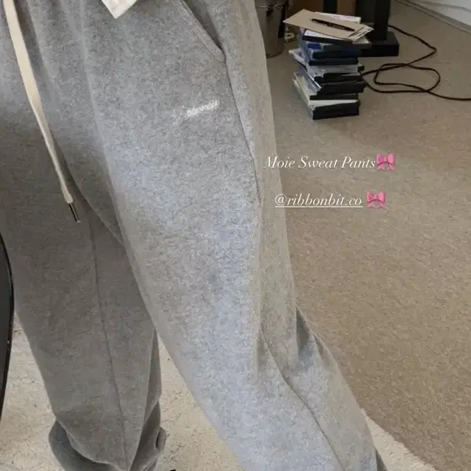 새상품 리본빛 moie sweat pants ribbonbit