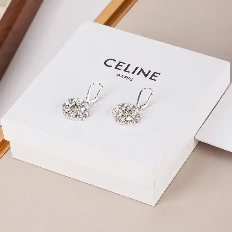 셀린느 Celine 귀걸이