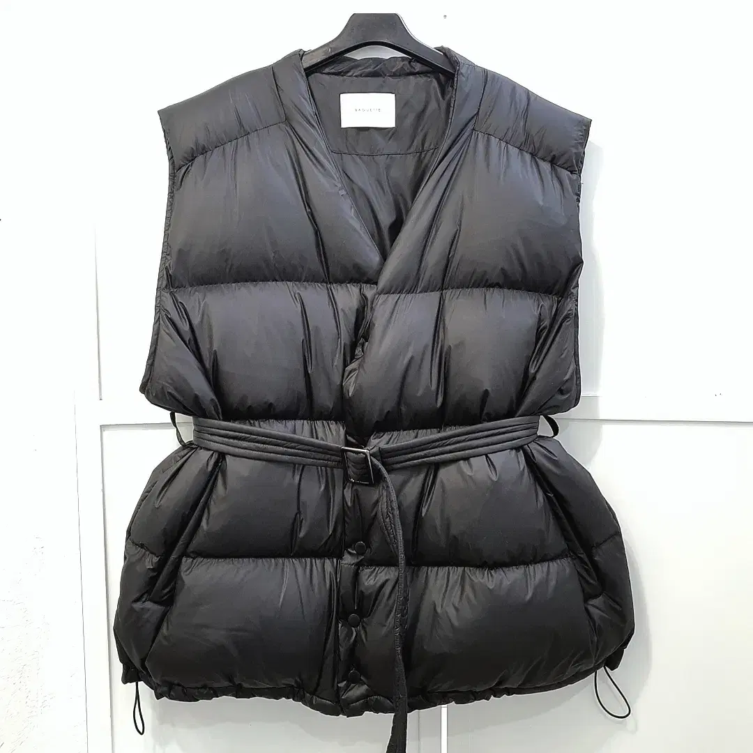 BAGUETTE Belted padded vest for Women