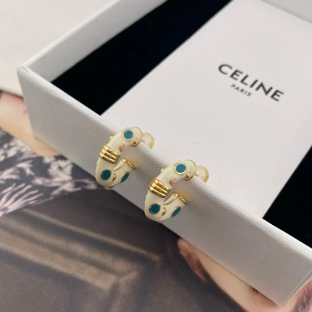 셀린느 Celine 귀걸이