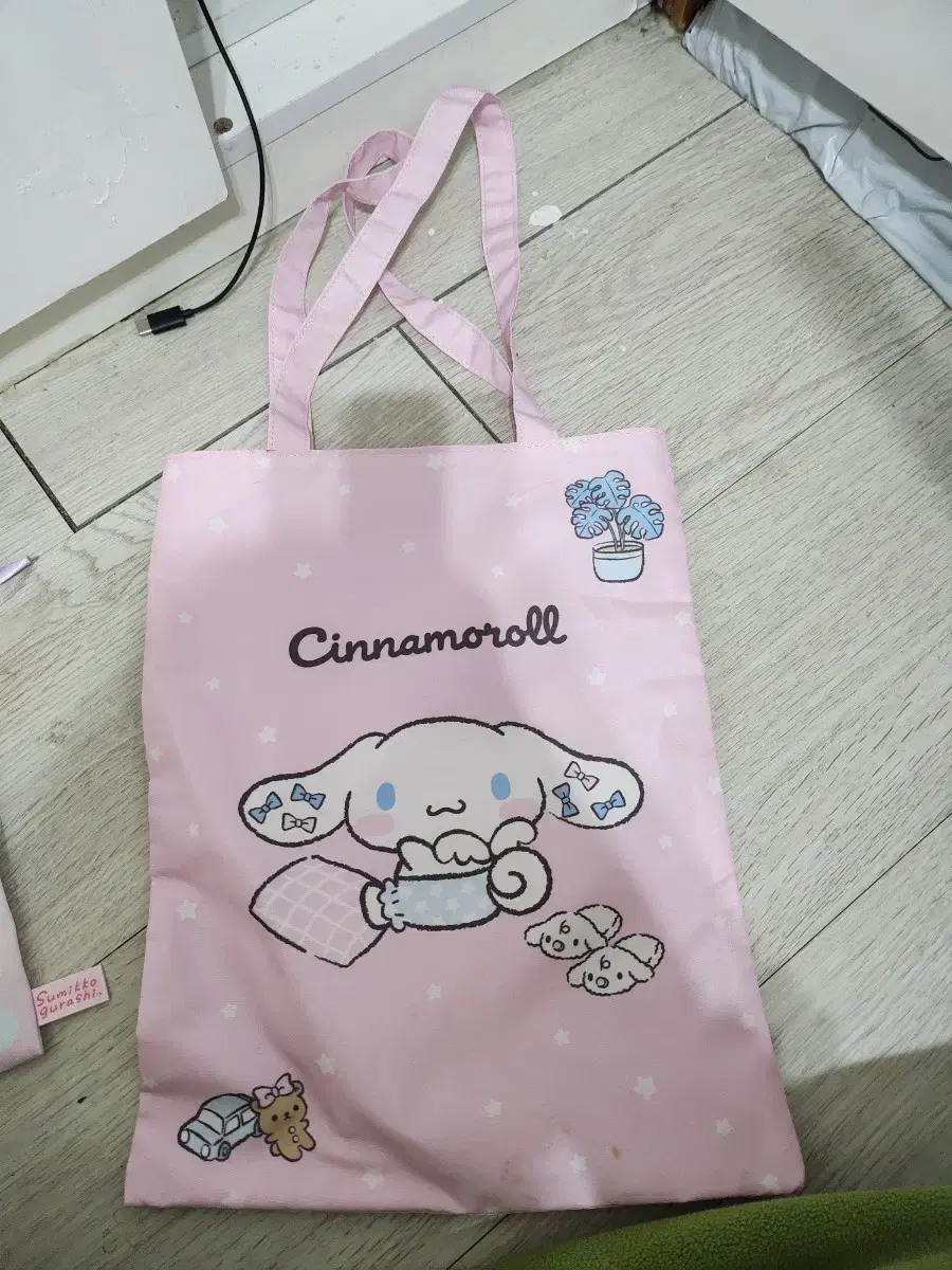 Cinnamon Roll EcoBags