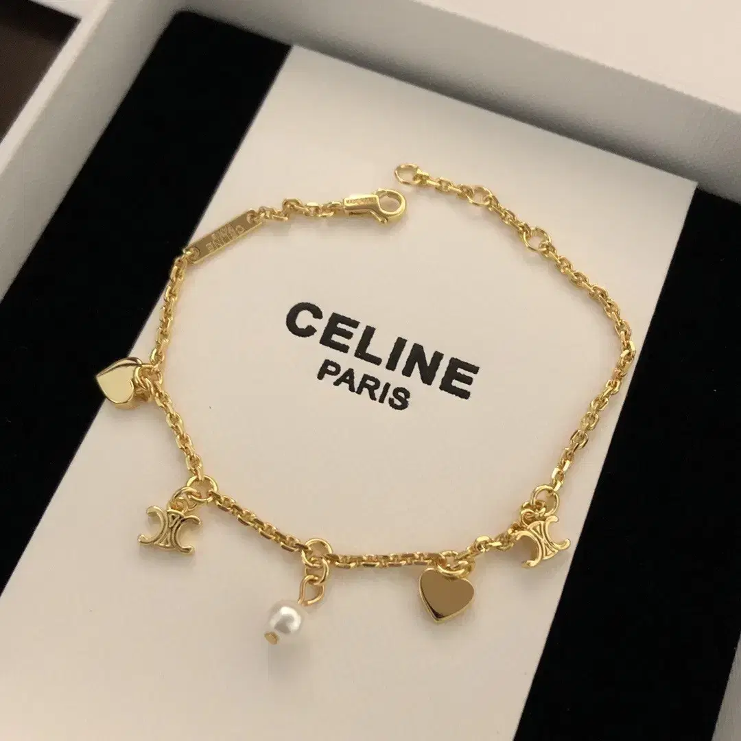 셀린느 Celine 귀걸이