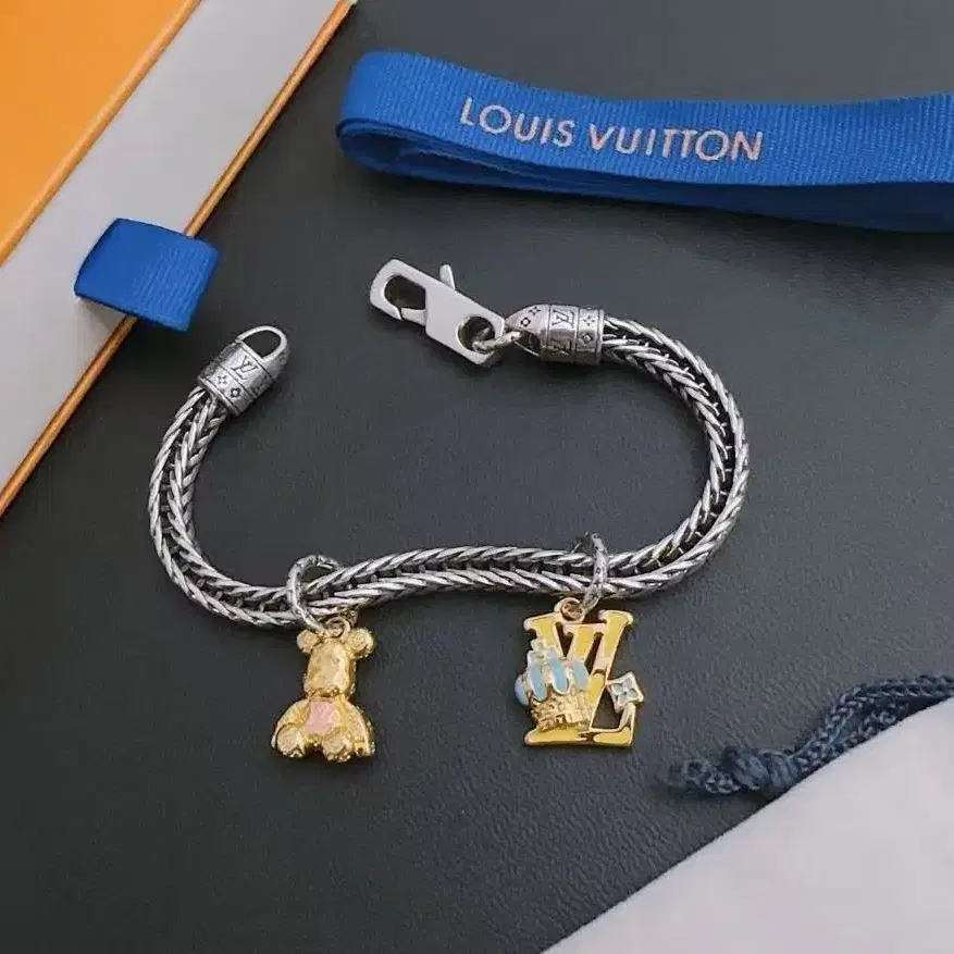 해외 구매LOUIS VUITTON 루이뷔통 쿠바 팔찌